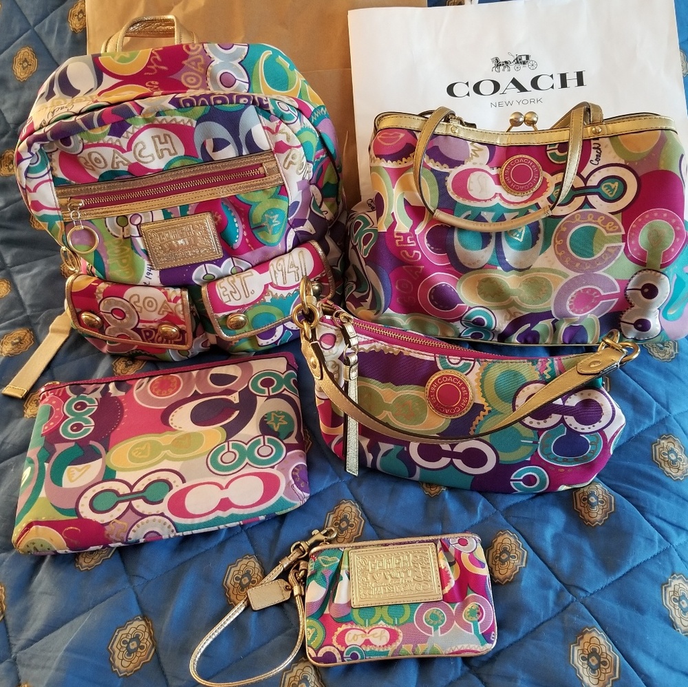 ISO matching wallet, makeup bag, heart pouch